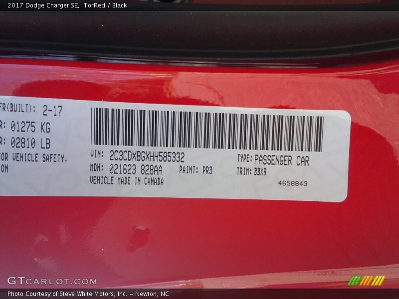 TorRed / Black 2017 Dodge Charger SE