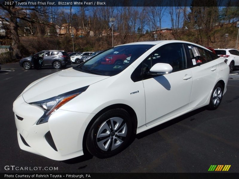 Front 3/4 View of 2017 Prius Prius Four