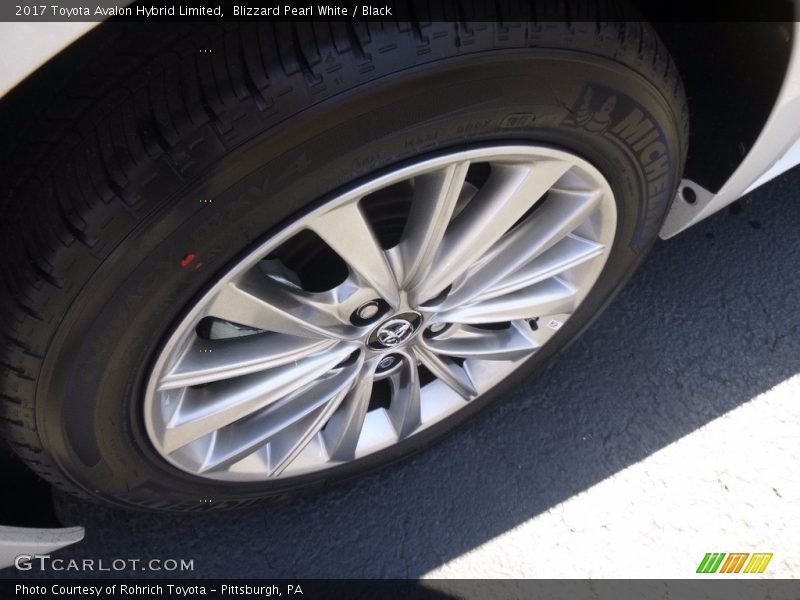 Blizzard Pearl White / Black 2017 Toyota Avalon Hybrid Limited