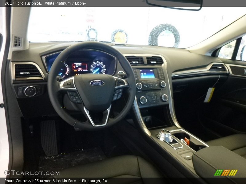 White Platinum / Ebony 2017 Ford Fusion SE
