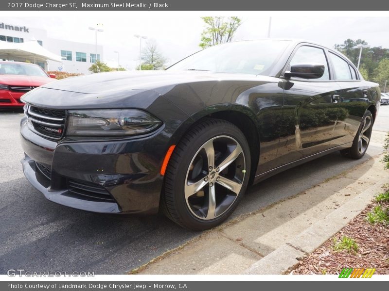 Maximum Steel Metallic / Black 2017 Dodge Charger SE