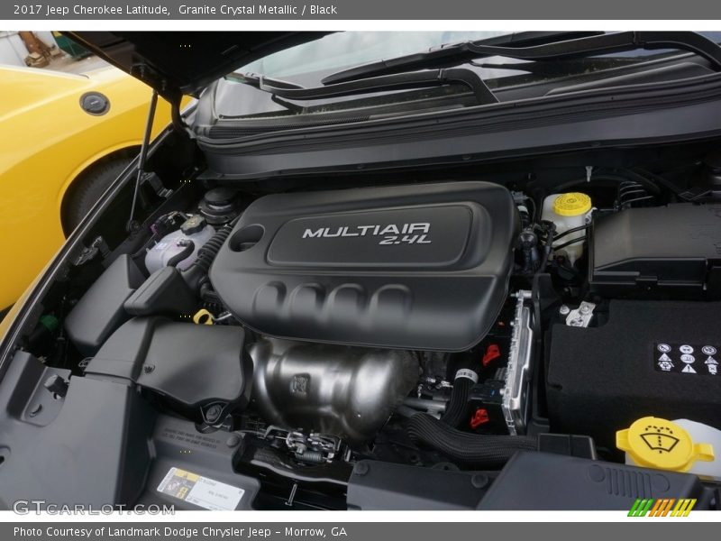 Granite Crystal Metallic / Black 2017 Jeep Cherokee Latitude