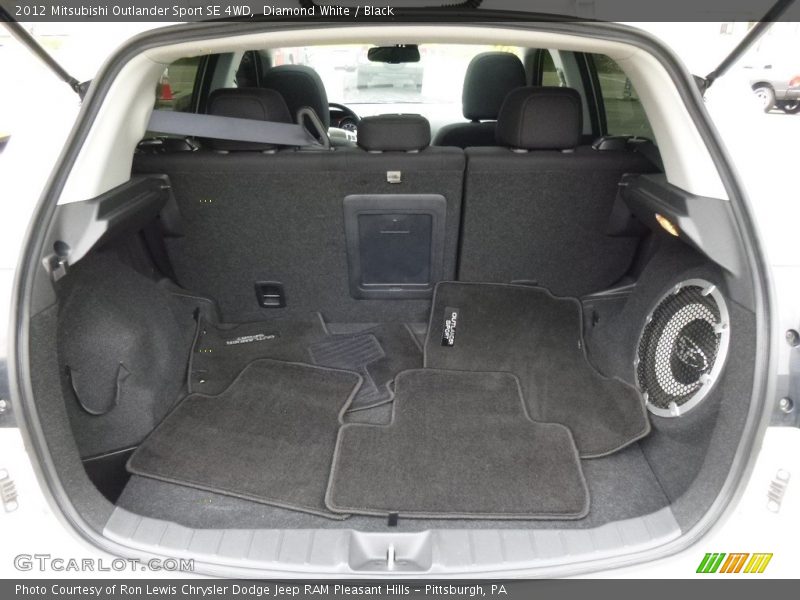 Diamond White / Black 2012 Mitsubishi Outlander Sport SE 4WD