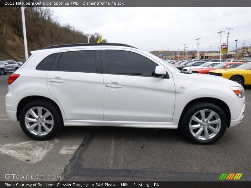 Diamond White / Black 2012 Mitsubishi Outlander Sport SE 4WD