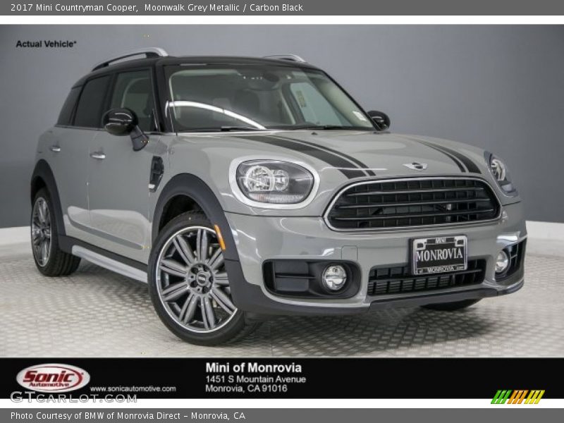 Moonwalk Grey Metallic / Carbon Black 2017 Mini Countryman Cooper