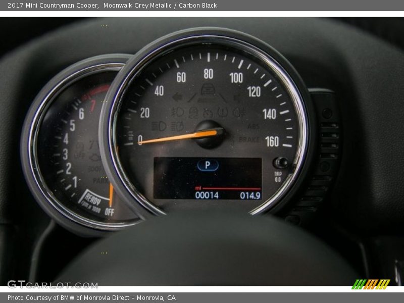 Moonwalk Grey Metallic / Carbon Black 2017 Mini Countryman Cooper