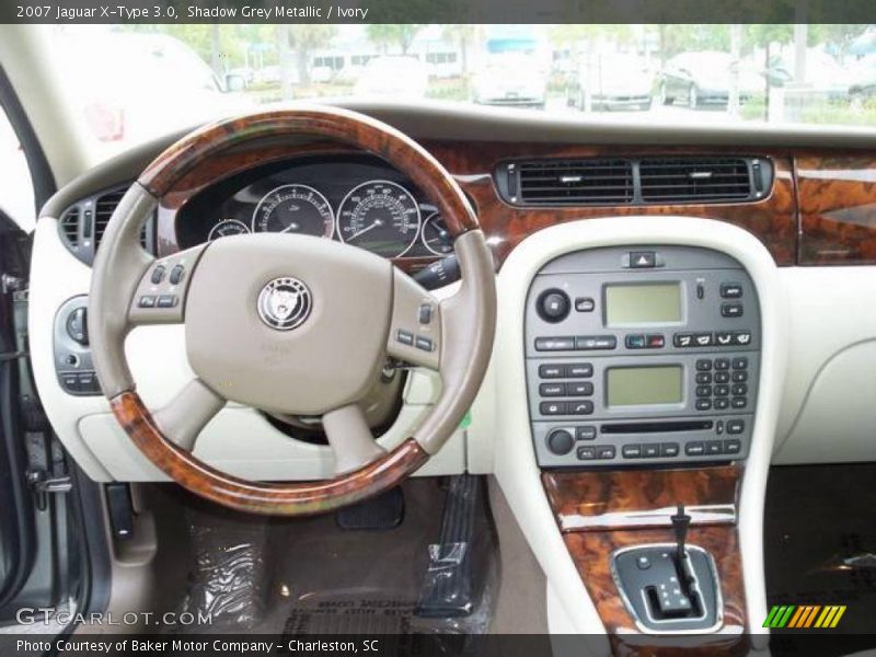 Shadow Grey Metallic / Ivory 2007 Jaguar X-Type 3.0