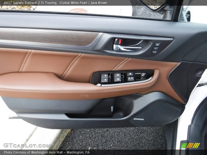 Door Panel of 2017 Outback 2.5i Touring