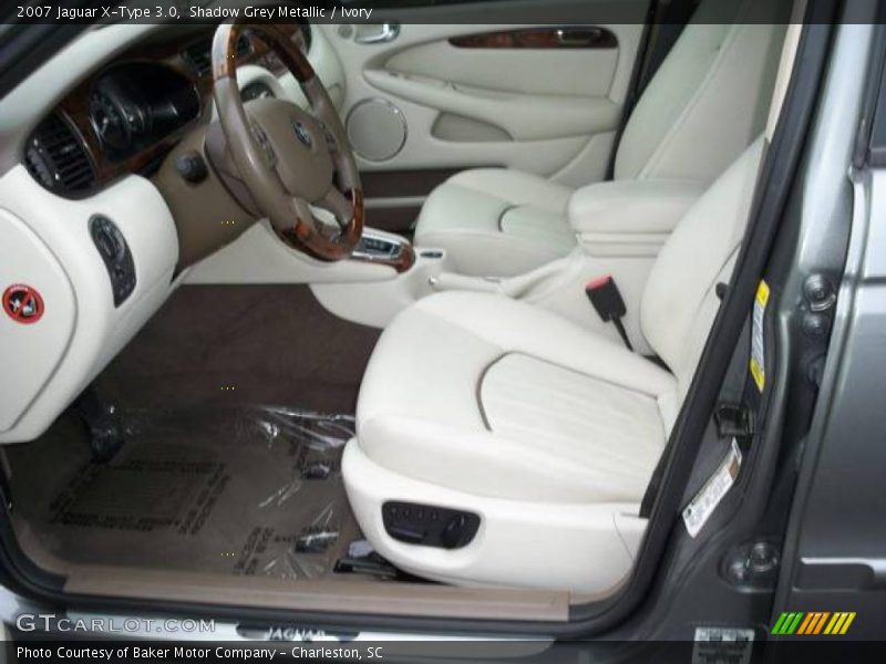 Shadow Grey Metallic / Ivory 2007 Jaguar X-Type 3.0