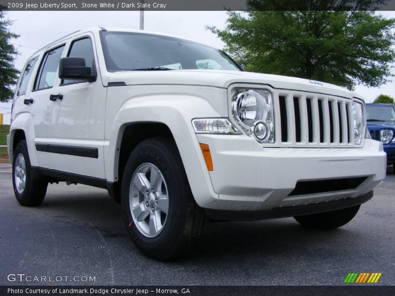 Stone White / Dark Slate Gray 2009 Jeep Liberty Sport