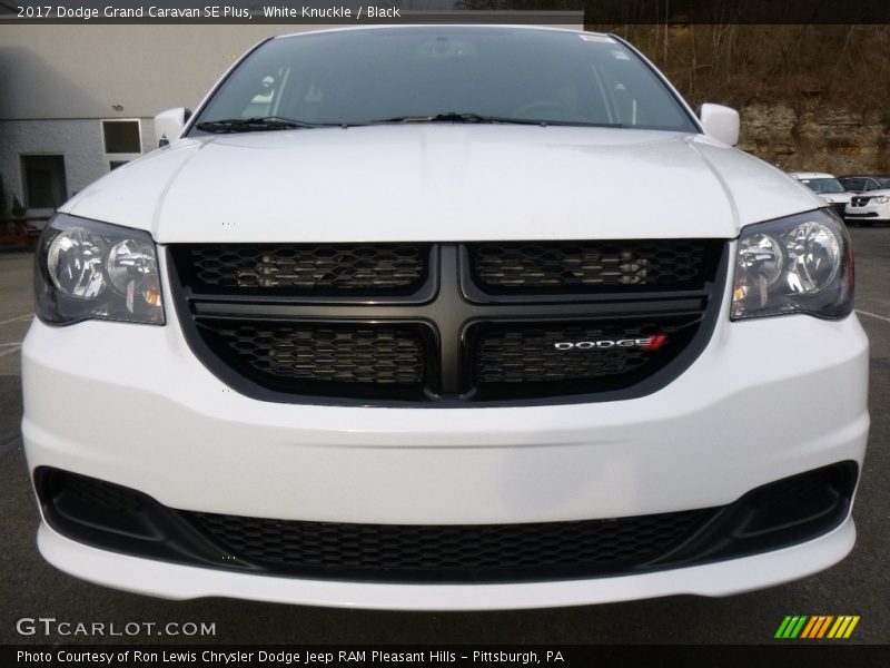 White Knuckle / Black 2017 Dodge Grand Caravan SE Plus