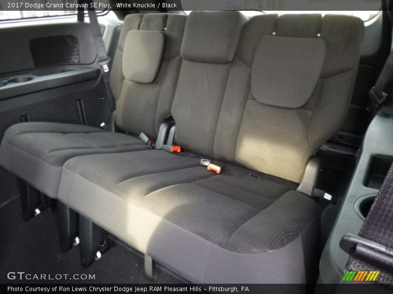 White Knuckle / Black 2017 Dodge Grand Caravan SE Plus
