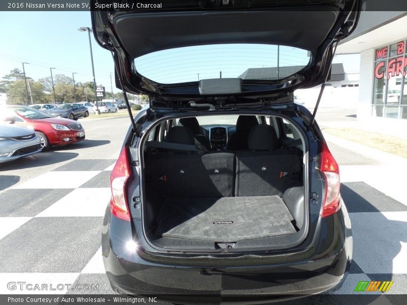 Super Black / Charcoal 2016 Nissan Versa Note SV