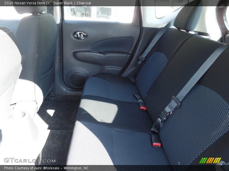 Super Black / Charcoal 2016 Nissan Versa Note SV
