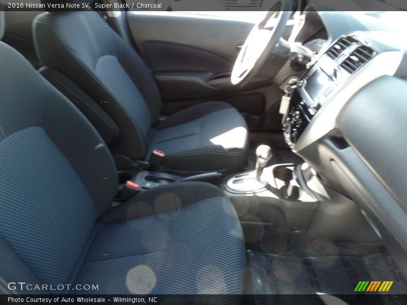 Super Black / Charcoal 2016 Nissan Versa Note SV
