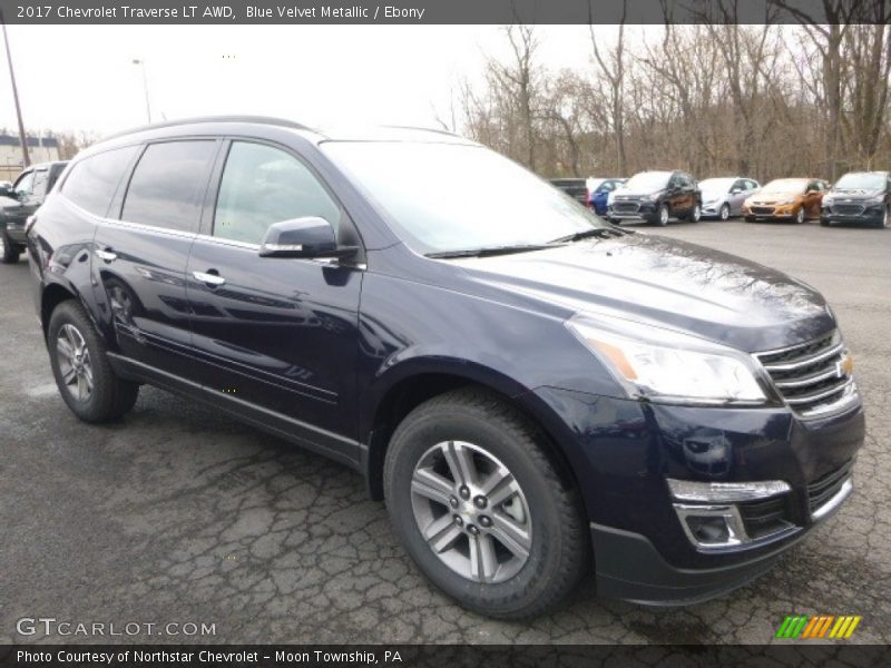 Blue Velvet Metallic / Ebony 2017 Chevrolet Traverse LT AWD