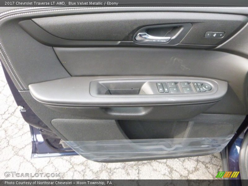 Blue Velvet Metallic / Ebony 2017 Chevrolet Traverse LT AWD