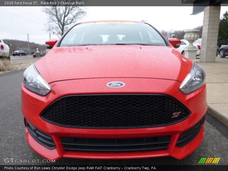 Race Red / Charcoal Black 2016 Ford Focus ST