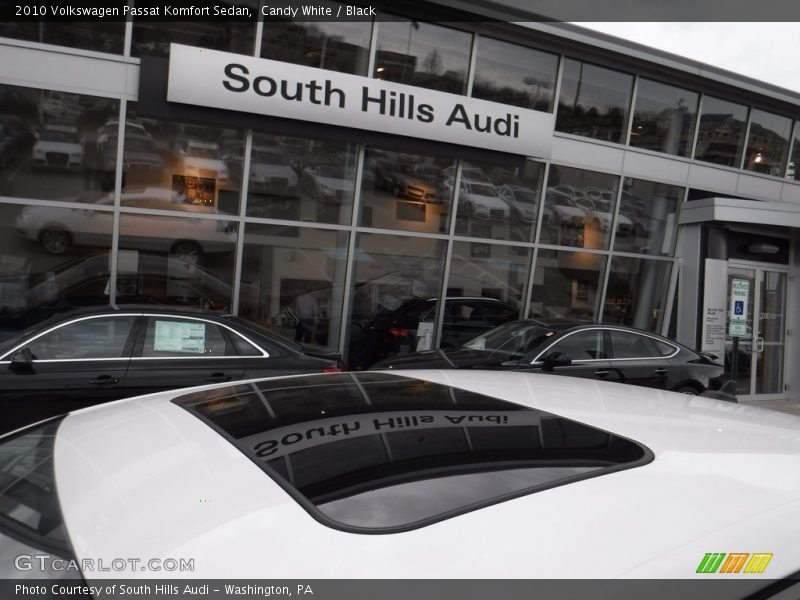 Candy White / Black 2010 Volkswagen Passat Komfort Sedan