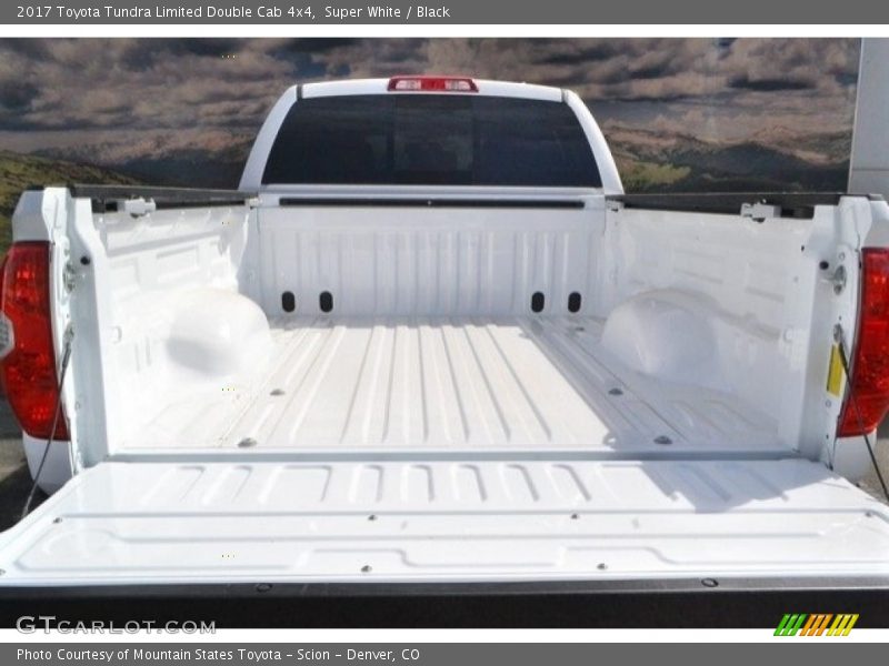 Super White / Black 2017 Toyota Tundra Limited Double Cab 4x4