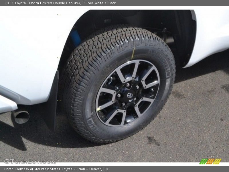 Super White / Black 2017 Toyota Tundra Limited Double Cab 4x4