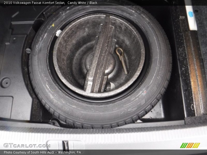Candy White / Black 2010 Volkswagen Passat Komfort Sedan