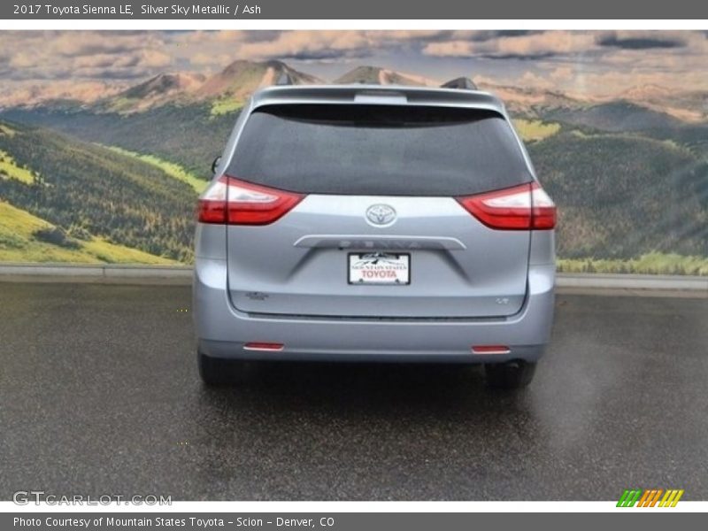 Silver Sky Metallic / Ash 2017 Toyota Sienna LE