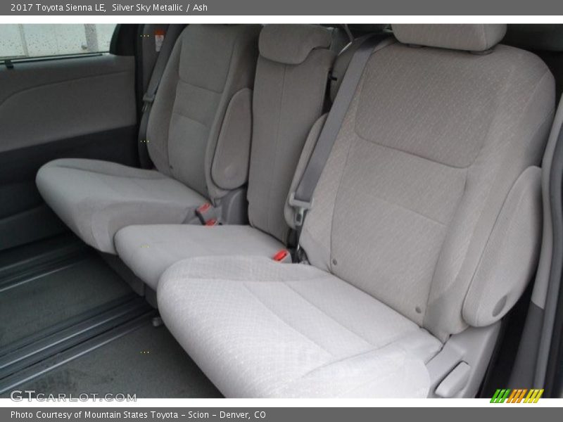 Silver Sky Metallic / Ash 2017 Toyota Sienna LE
