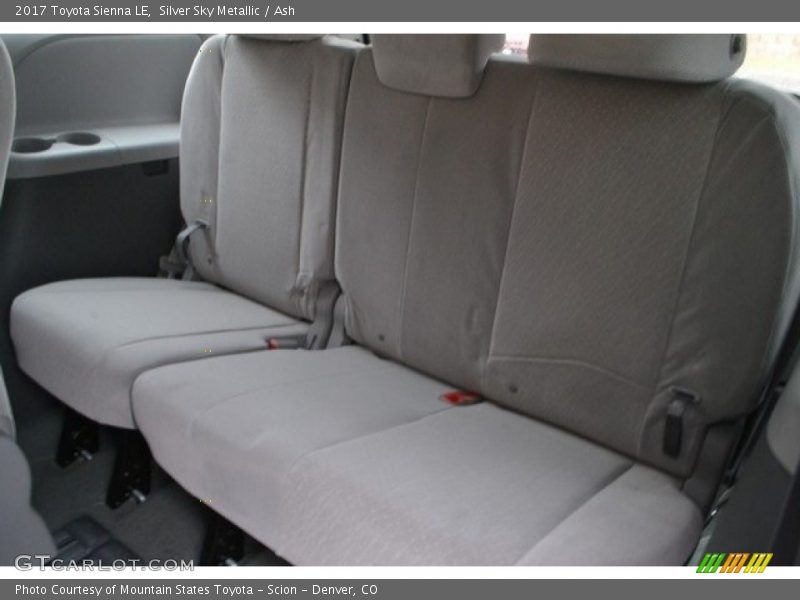 Silver Sky Metallic / Ash 2017 Toyota Sienna LE