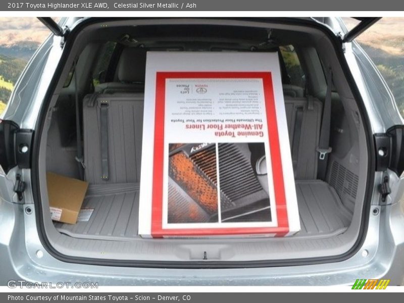 Celestial Silver Metallic / Ash 2017 Toyota Highlander XLE AWD