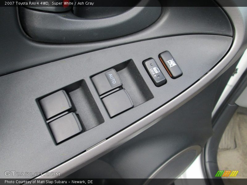 Super White / Ash Gray 2007 Toyota RAV4 4WD