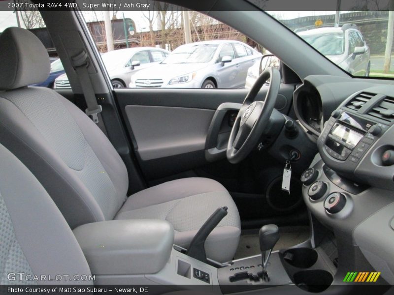 Super White / Ash Gray 2007 Toyota RAV4 4WD
