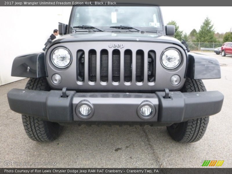 Black / Black 2017 Jeep Wrangler Unlimited Freedom Edition 4x4