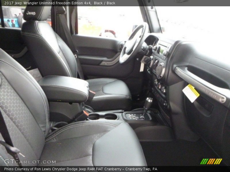 Black / Black 2017 Jeep Wrangler Unlimited Freedom Edition 4x4