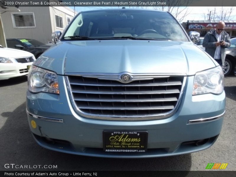 Clearwater Blue Pearl / Medium Slate Gray/Light Shale 2009 Chrysler Town & Country Limited