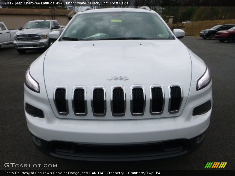 Bright White / Black/Light Frost Beige 2017 Jeep Cherokee Latitude 4x4