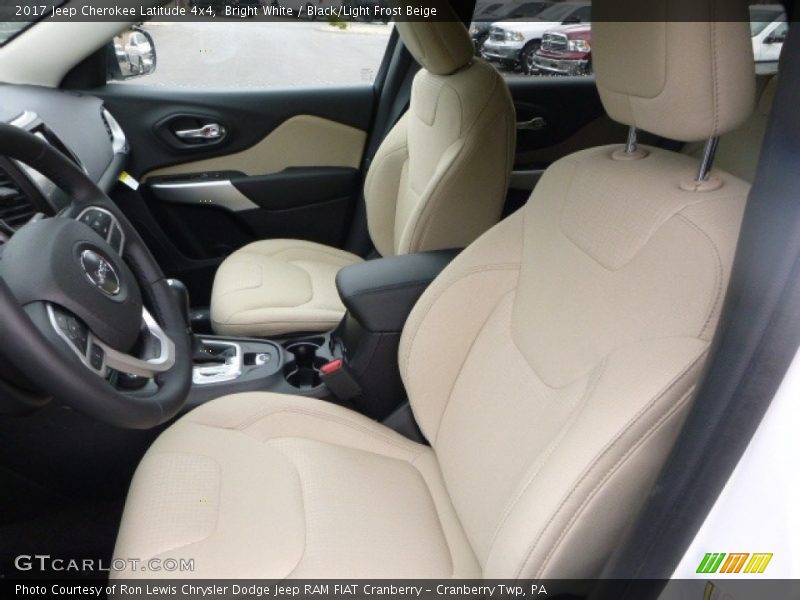 Bright White / Black/Light Frost Beige 2017 Jeep Cherokee Latitude 4x4