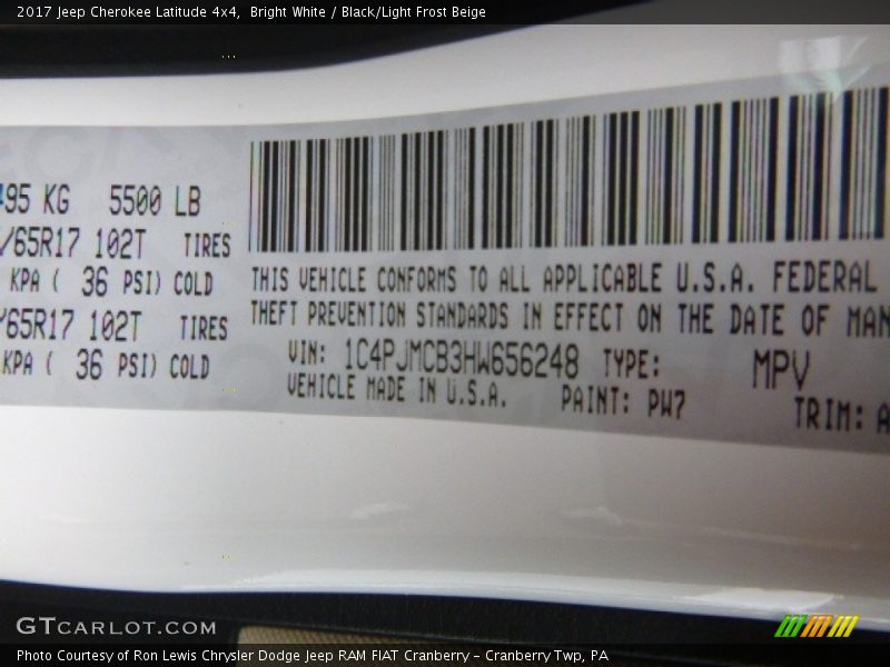 Bright White / Black/Light Frost Beige 2017 Jeep Cherokee Latitude 4x4