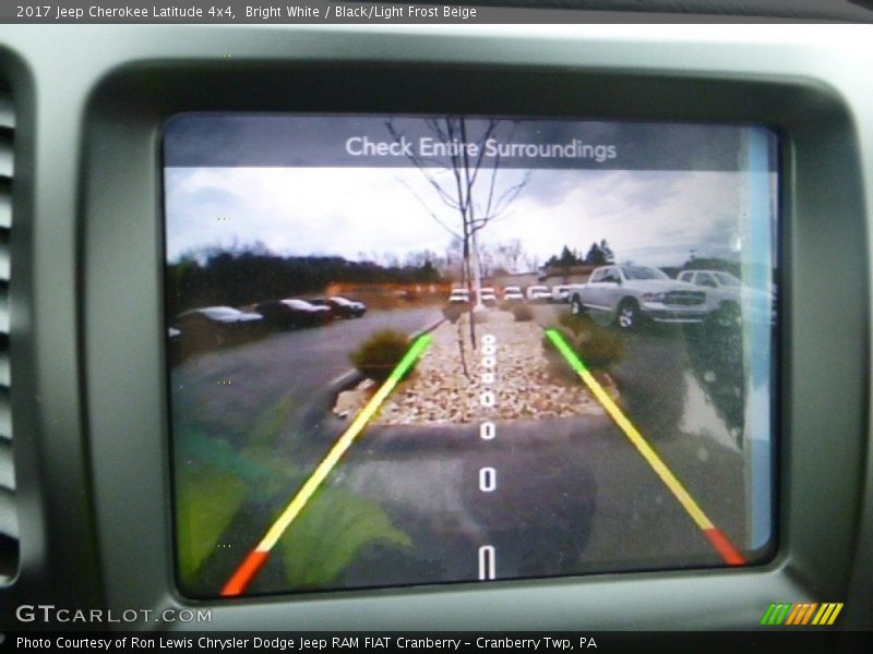 Bright White / Black/Light Frost Beige 2017 Jeep Cherokee Latitude 4x4