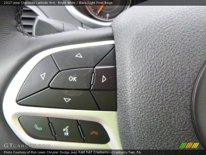 Bright White / Black/Light Frost Beige 2017 Jeep Cherokee Latitude 4x4