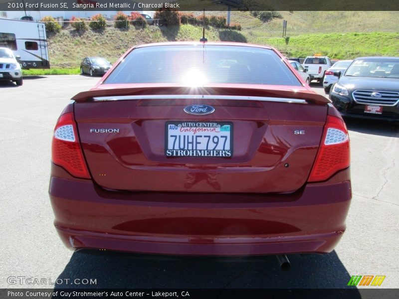 Sangria Red Metallic / Charcoal Black 2010 Ford Fusion SE