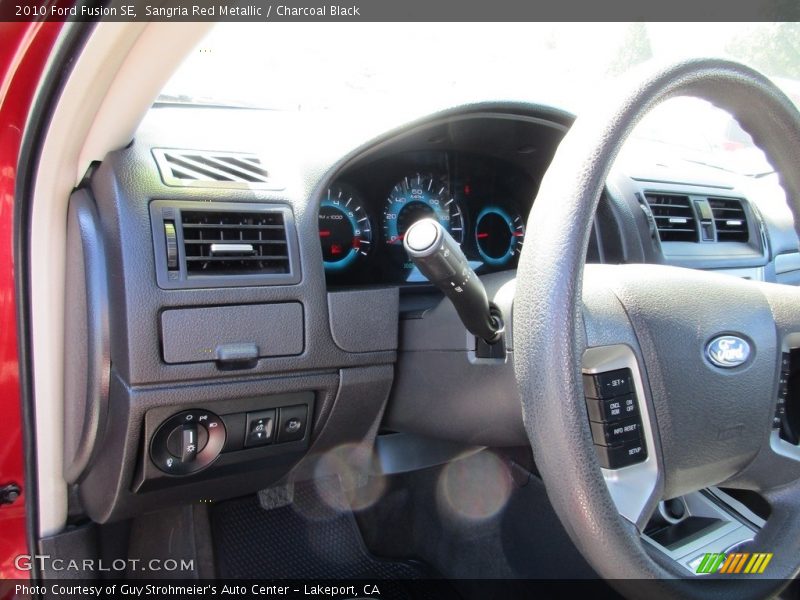 Sangria Red Metallic / Charcoal Black 2010 Ford Fusion SE