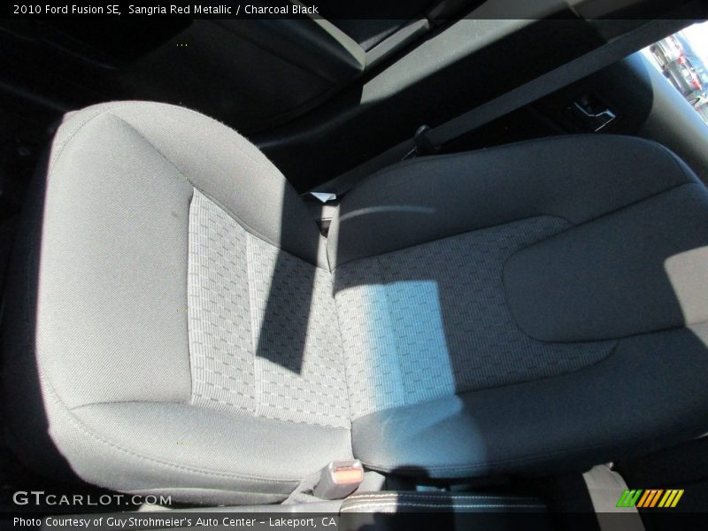 Sangria Red Metallic / Charcoal Black 2010 Ford Fusion SE