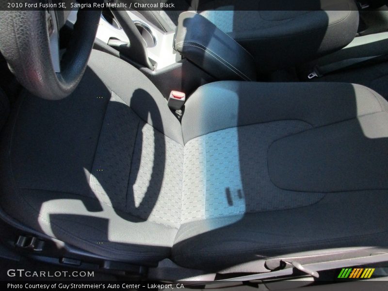 Sangria Red Metallic / Charcoal Black 2010 Ford Fusion SE