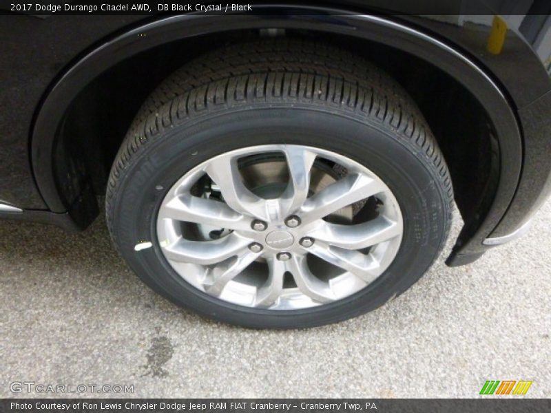 DB Black Crystal / Black 2017 Dodge Durango Citadel AWD