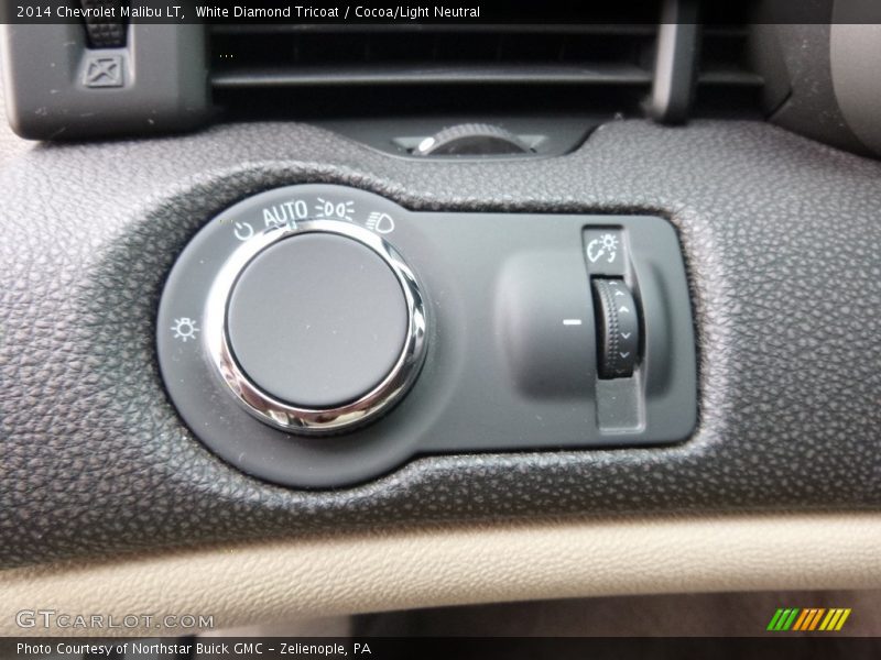 White Diamond Tricoat / Cocoa/Light Neutral 2014 Chevrolet Malibu LT