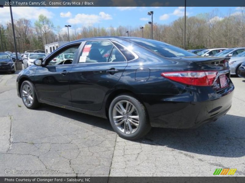 Cosmic Gray Mica / Black 2017 Toyota Camry SE