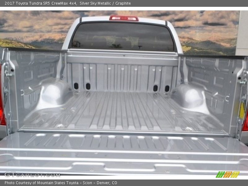 Silver Sky Metallic / Graphite 2017 Toyota Tundra SR5 CrewMax 4x4