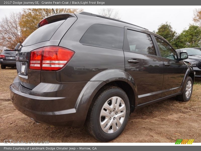 Granite Pearl-Coat / Black/Light Frost Beige 2017 Dodge Journey SE
