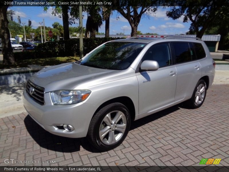 Front 3/4 View of 2008 Highlander Sport